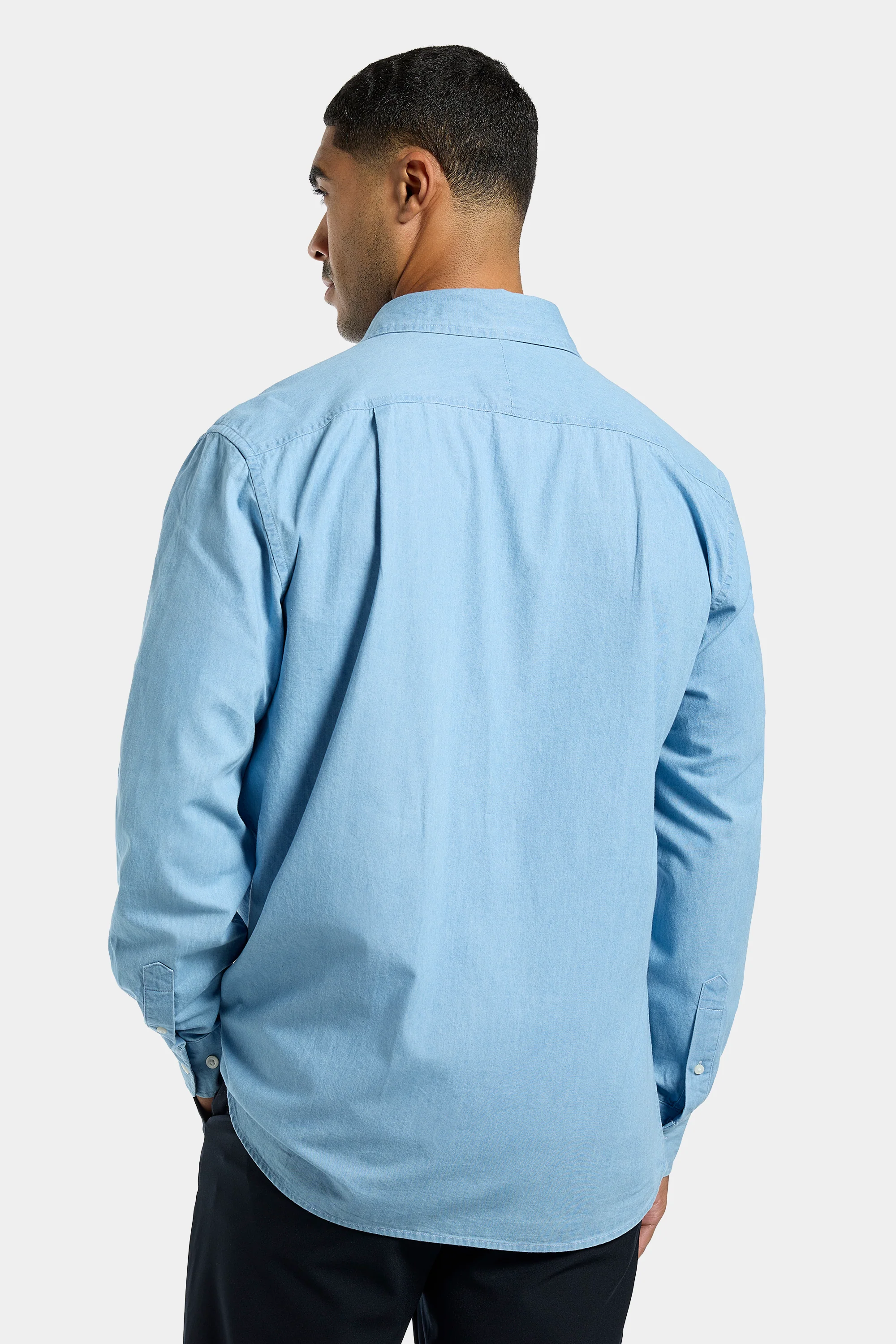 THE CHAMBRAY SHIRT - Image 12