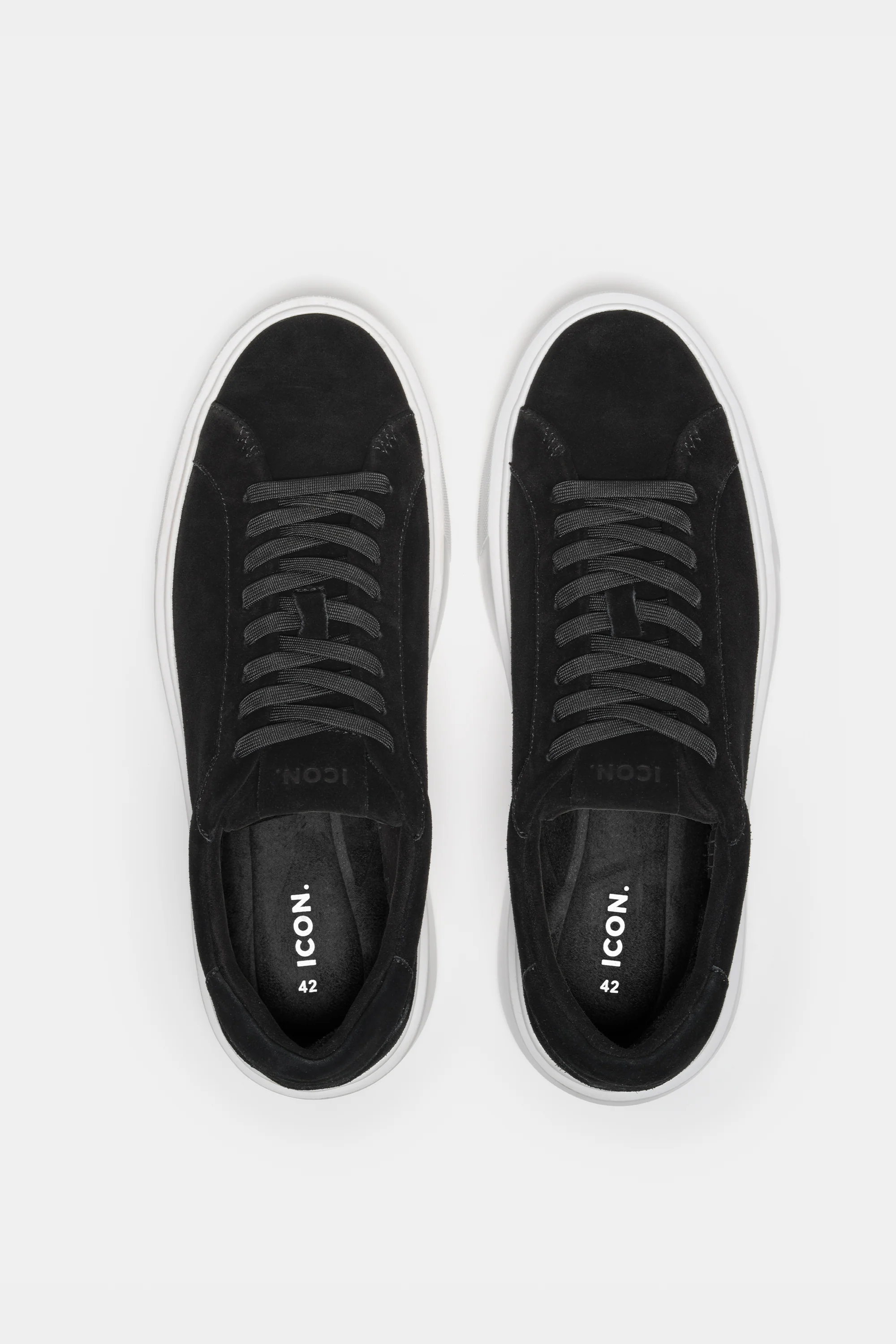 THE CLASSIC SUEDE TRAINER - Image 16