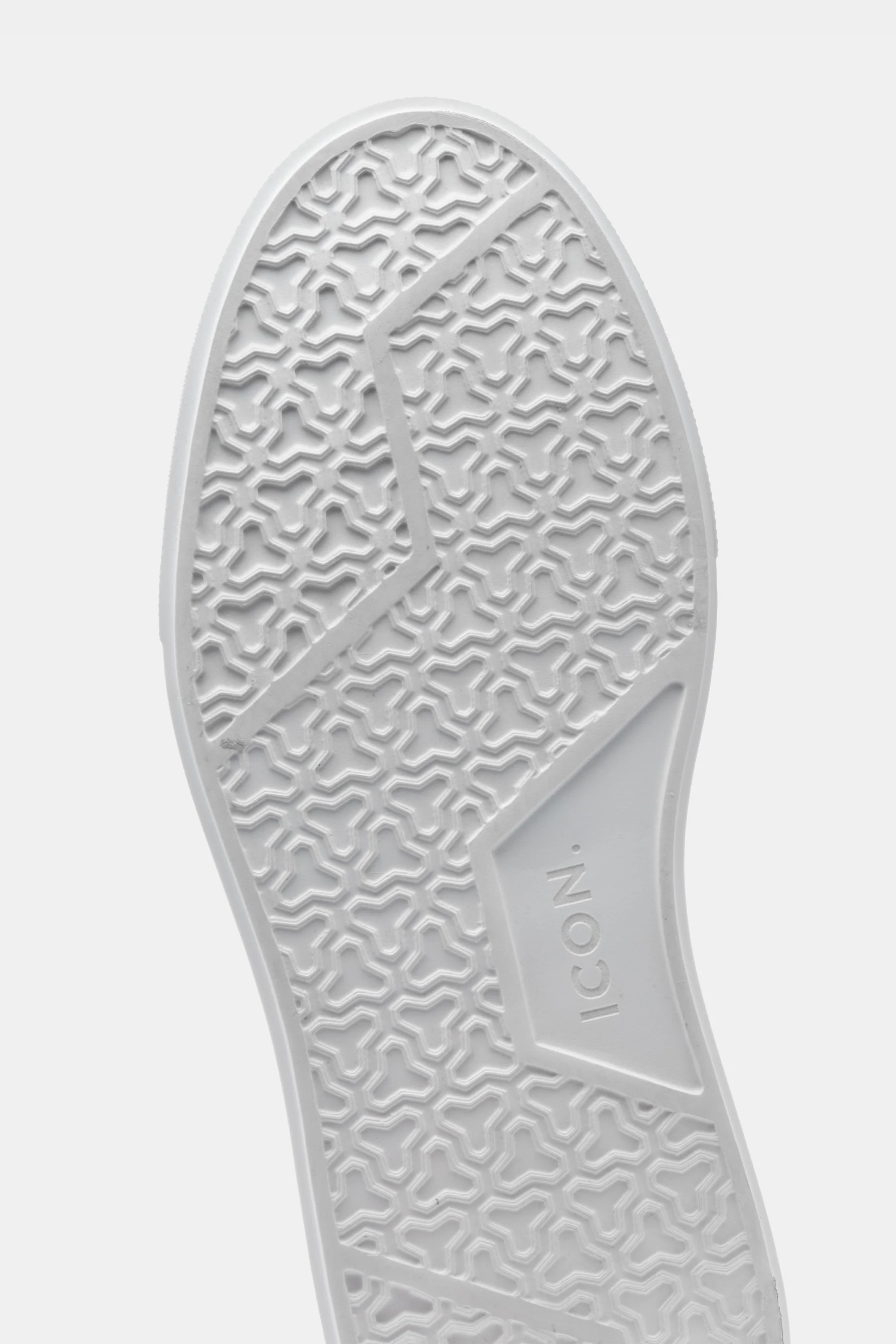 THE CLASSIC SUEDE TRAINER - Image 18