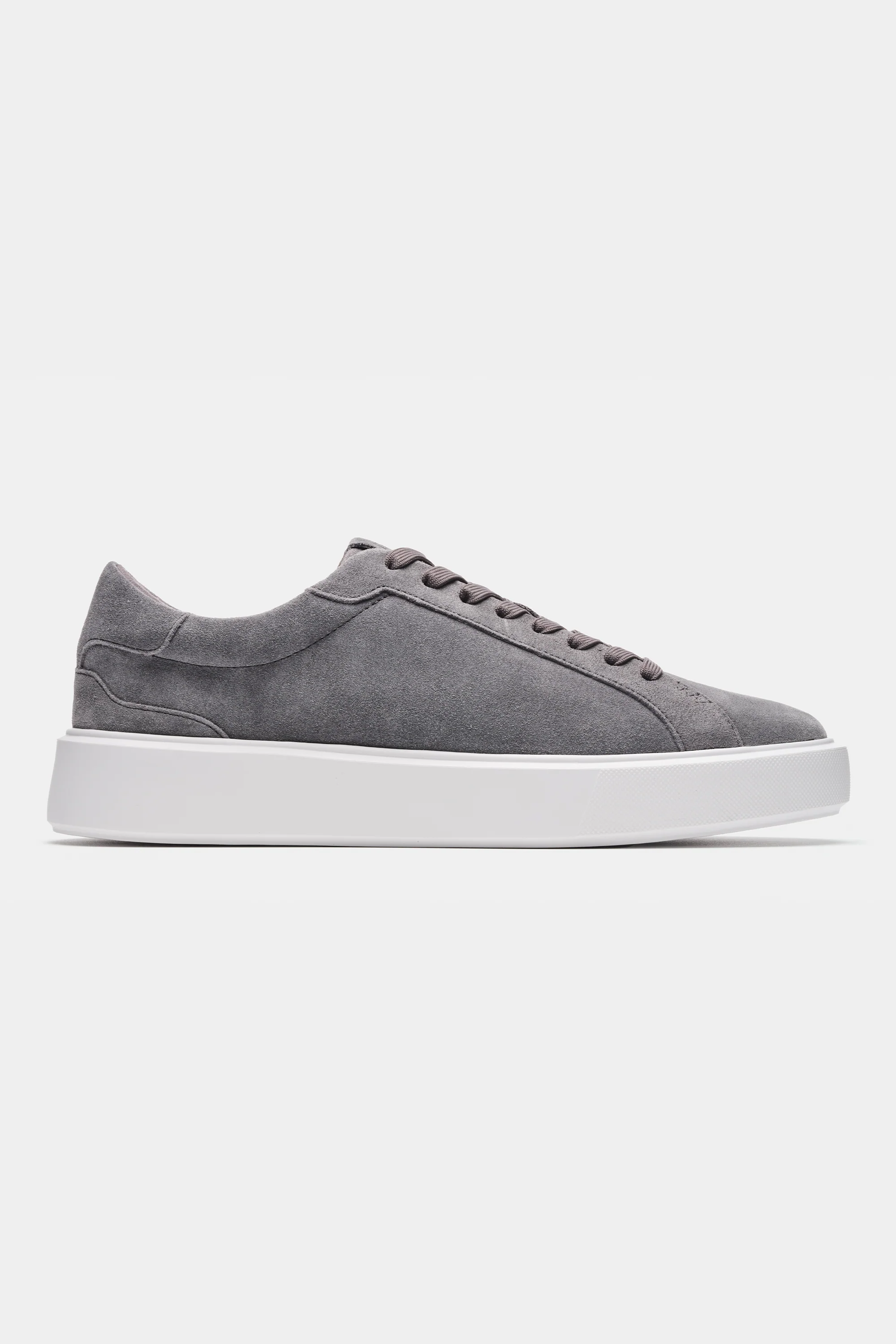 THE CLASSIC SUEDE TRAINER - Image 19