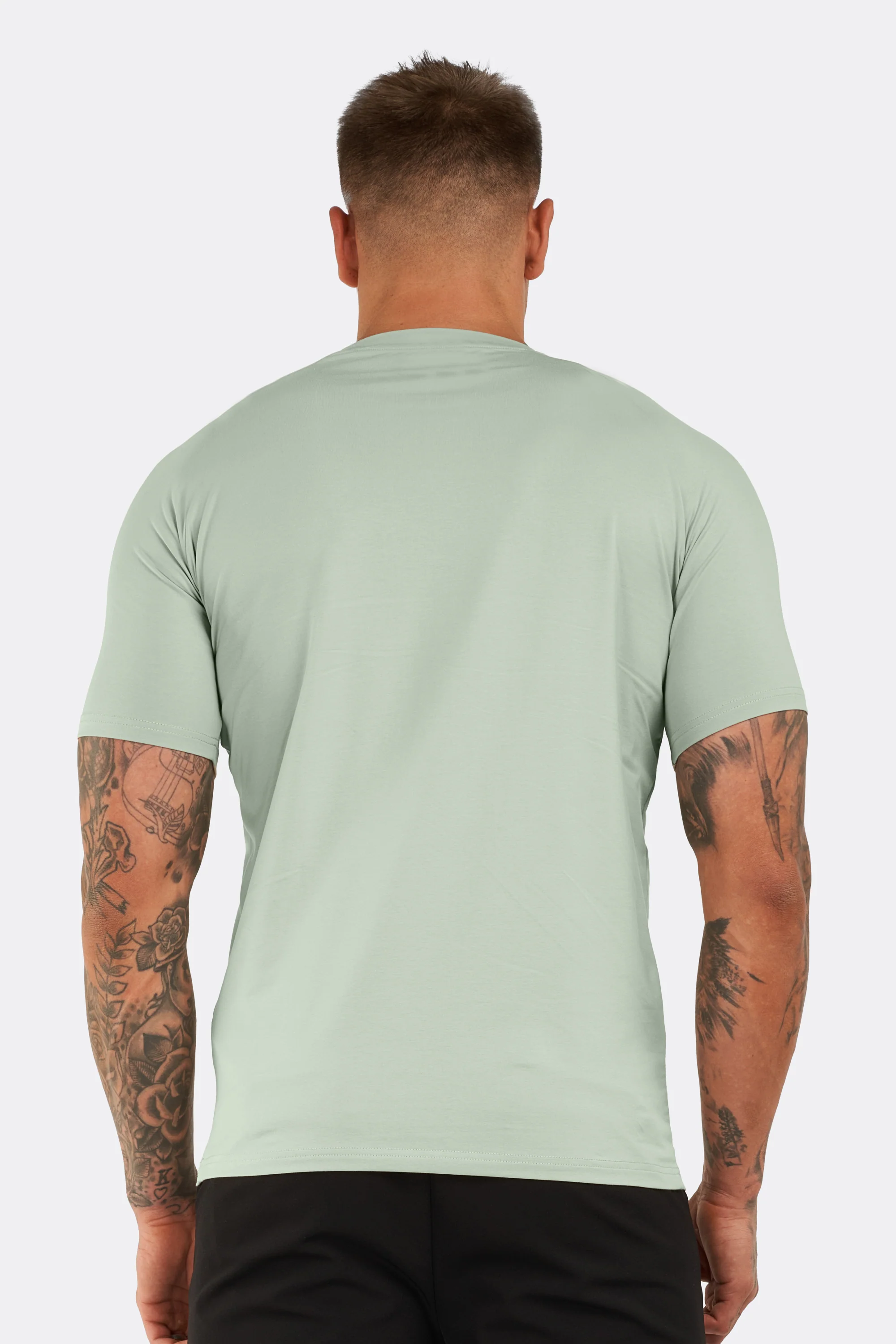 THE ESSENTIAL T-SHIRT - Image 22