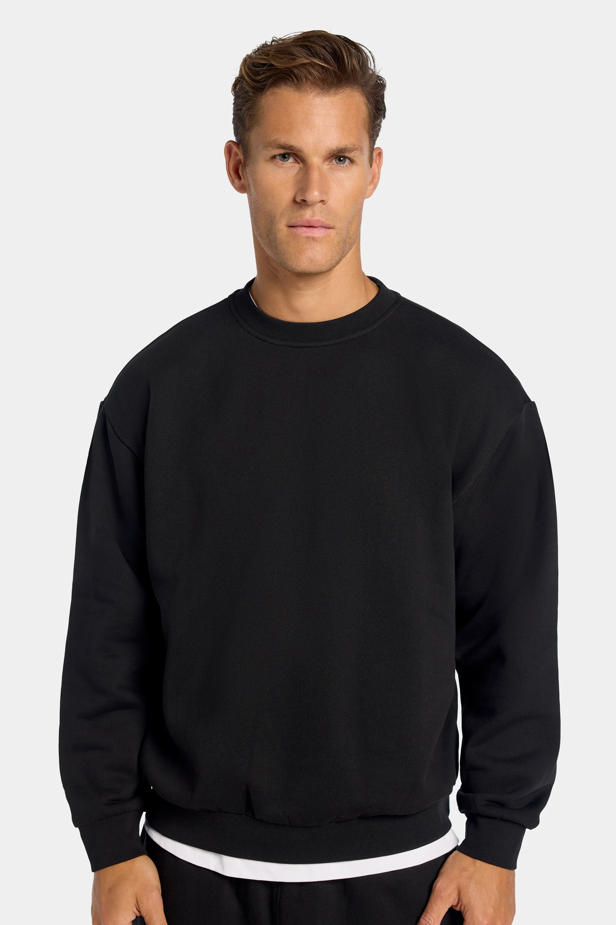 THE MILAN OVERSIZED CREWNECK SWEATER - Image 3
