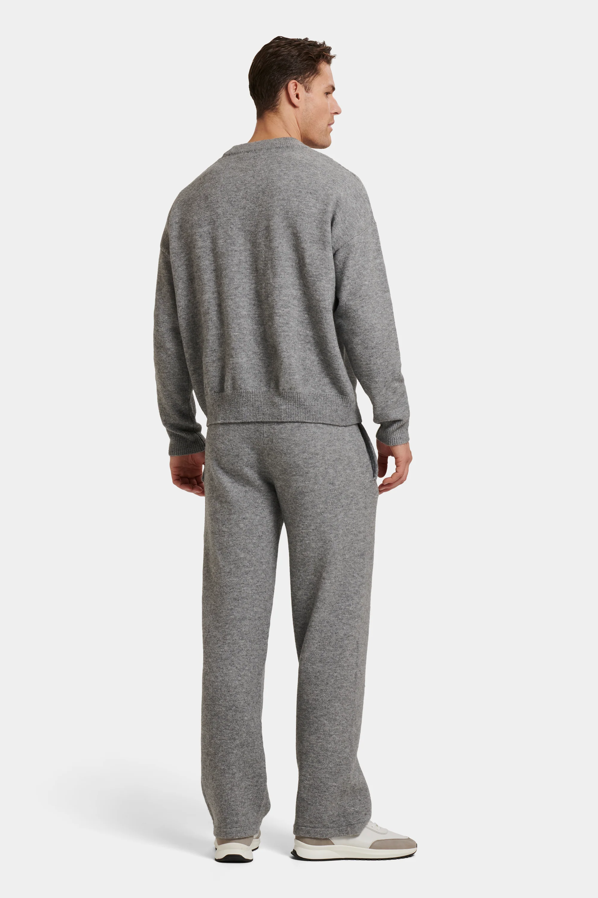 THE SAVONA CREWNECK SWEATER - Image 15