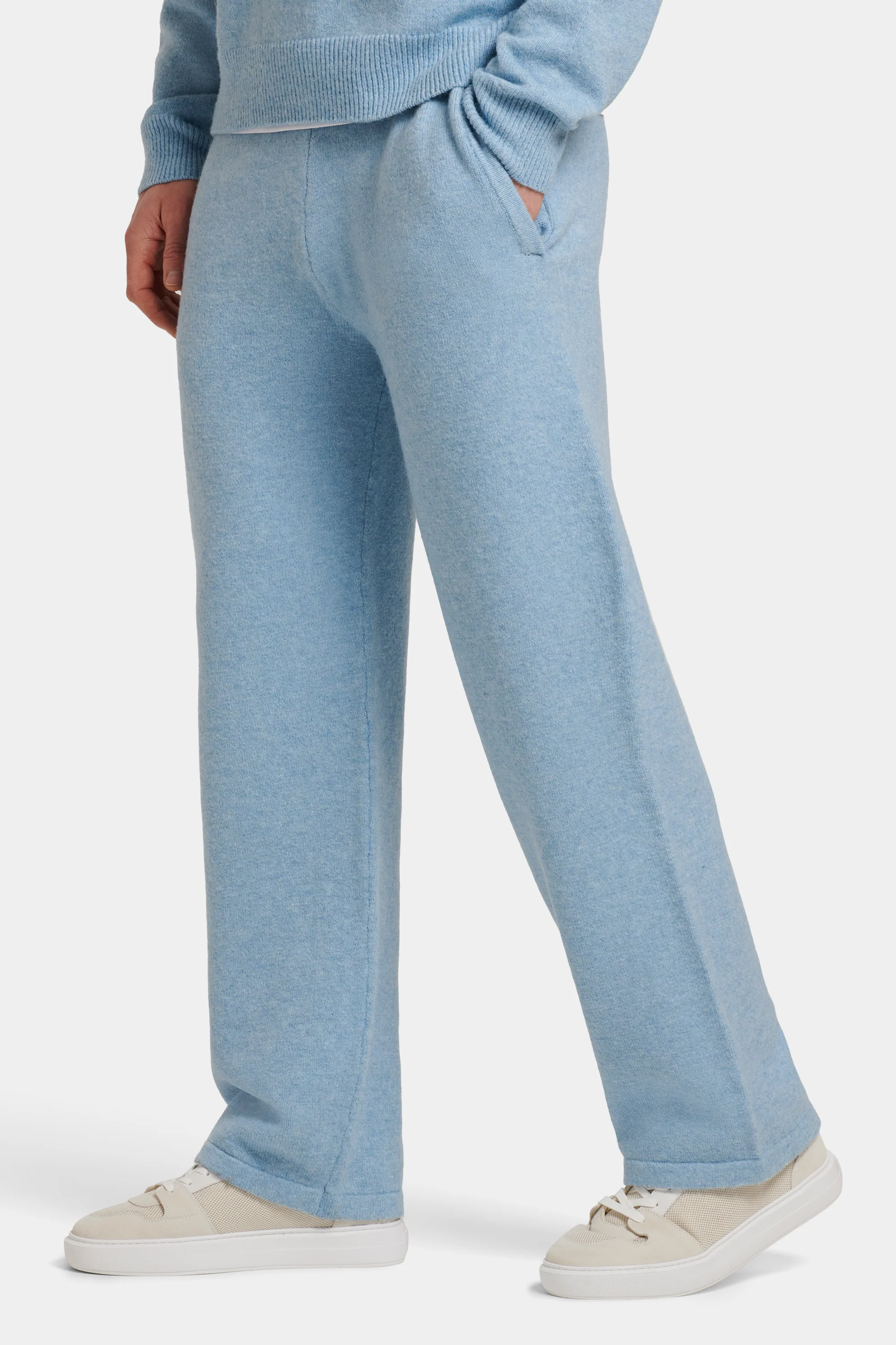 THE SAVONA JOGGER - Image 14