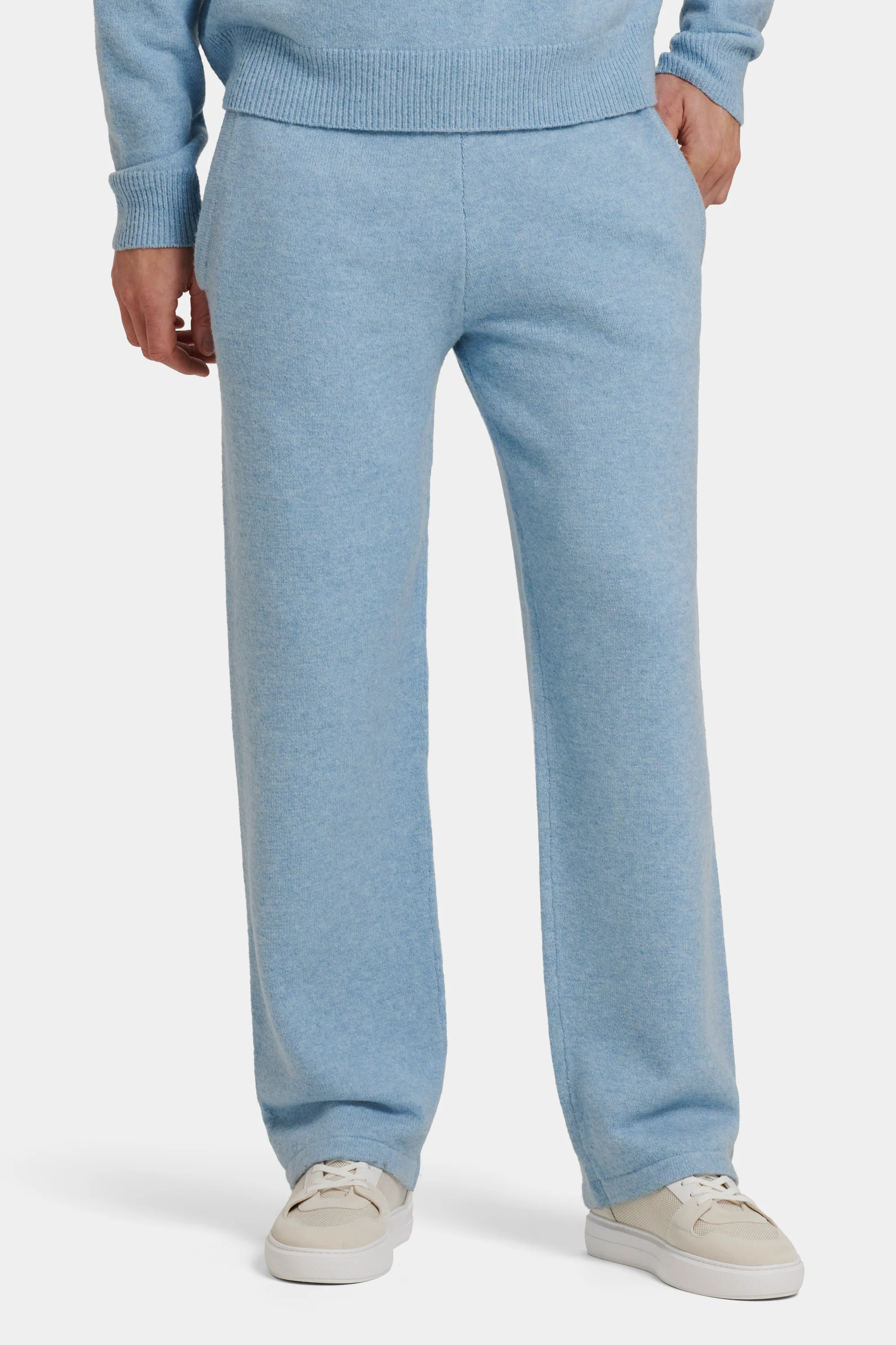 THE SAVONA JOGGER - Image 17