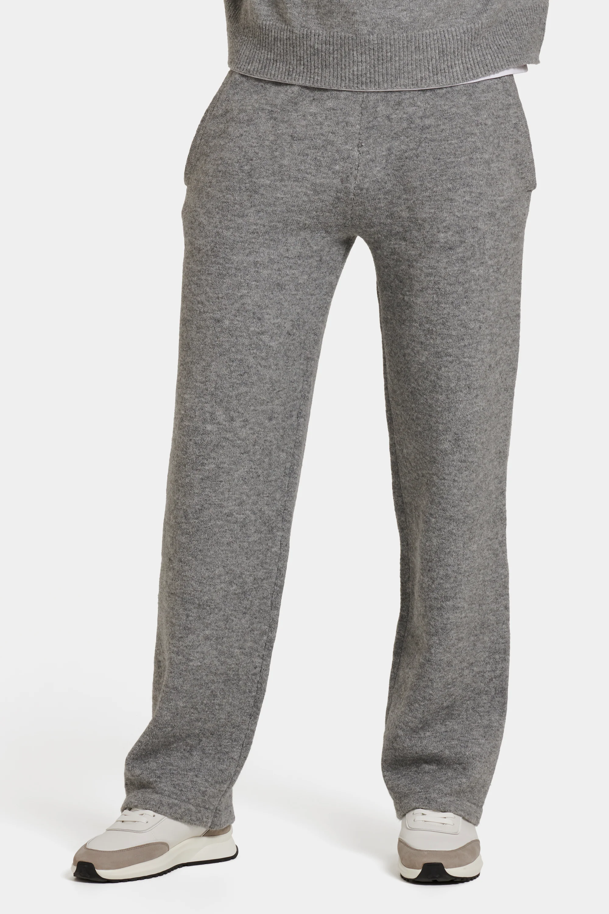 THE SAVONA JOGGER - Image 22