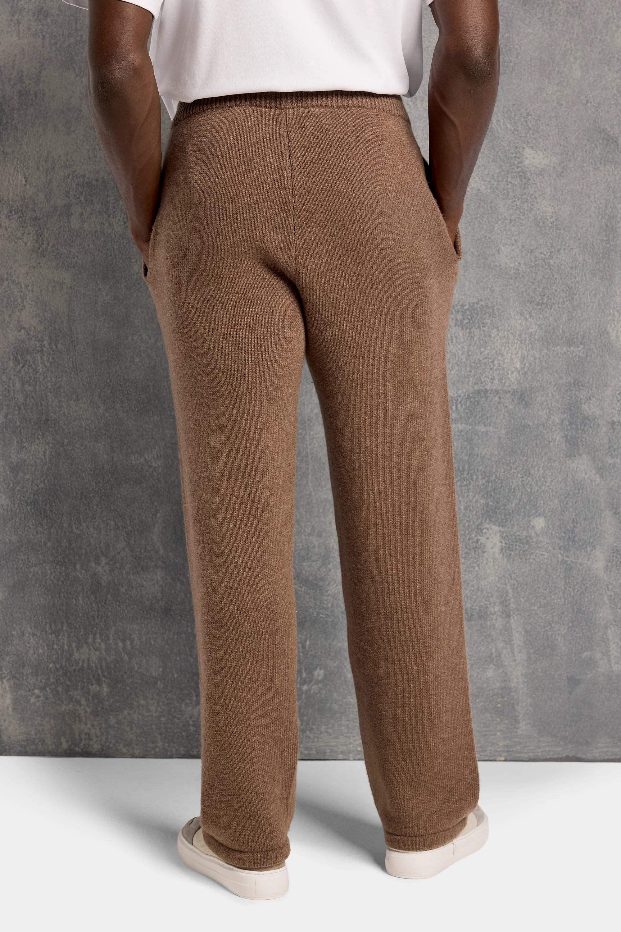 THE SAVONA JOGGER - Image 6