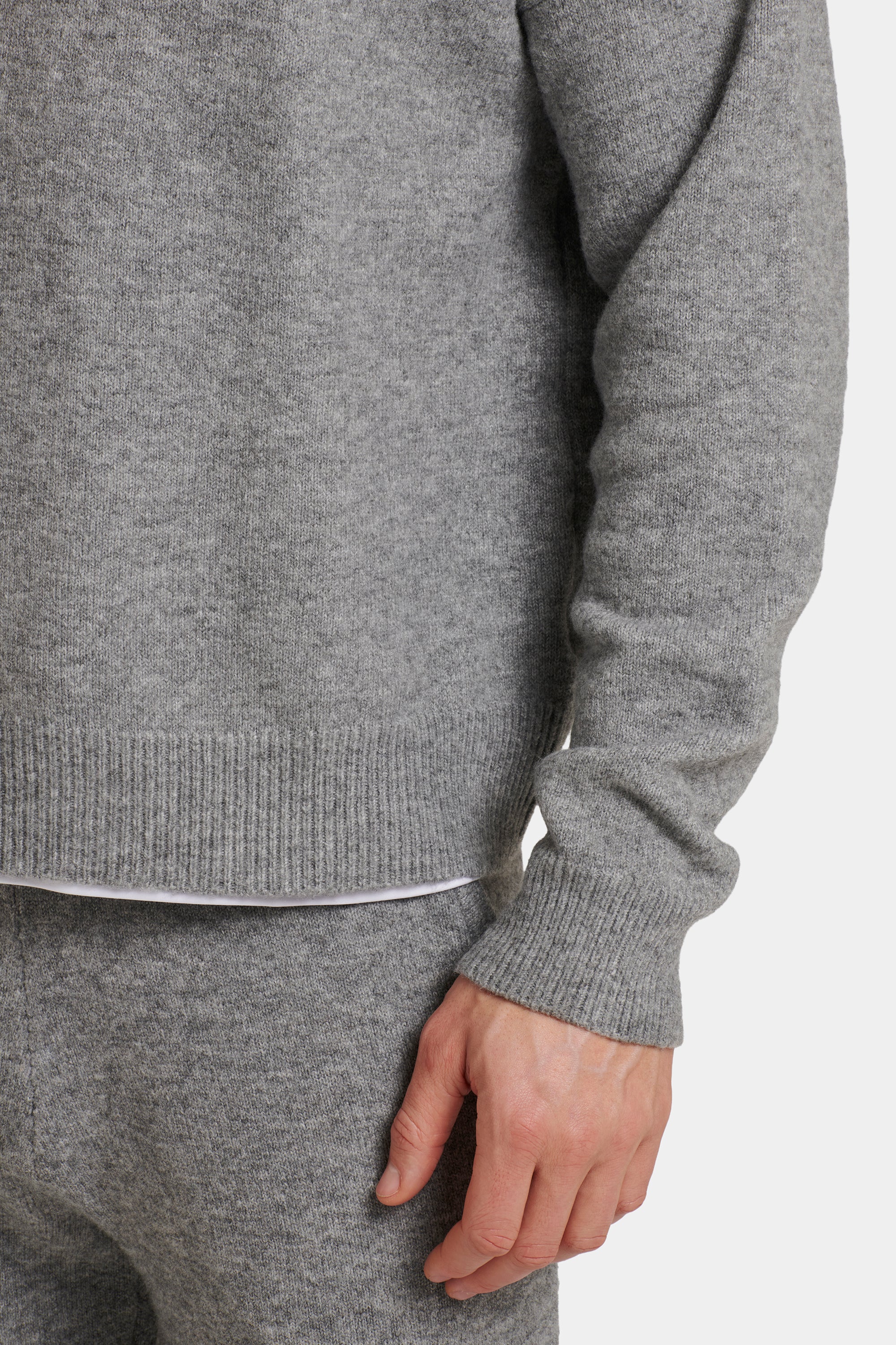 THE SAVONA QUARTER ZIP SWEATER - Image 4